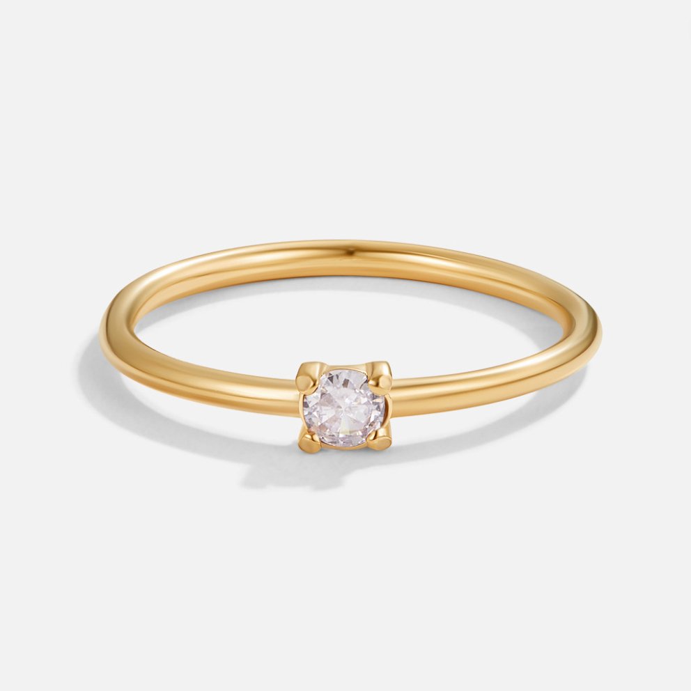 Anillos de oro con piedra de nacimiento