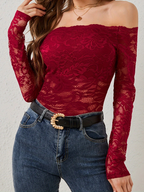 Blusa transparente con hombros al aire de Chateau