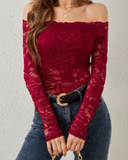 Blusa transparente con hombros al aire de Chateau