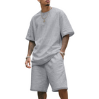 Conjunto informal para hombre de camiseta y short